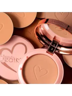 FLAWLESS STAY POWDER FOUNDATION BEAUTY CREATIONS